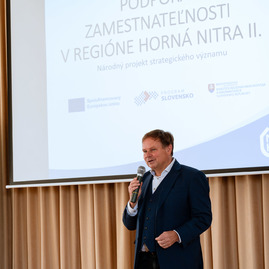 Zväčšiť fotografiu - Projekt, ktorý nemá v európe obdobu, pomáha vyše 700 baníkom - TSK_EK_HN_ukončenie_rek_mini-25